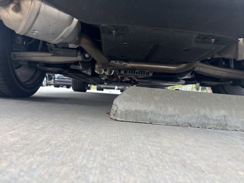 Used 2024 Porsche Macan S AWD/4WD image 16