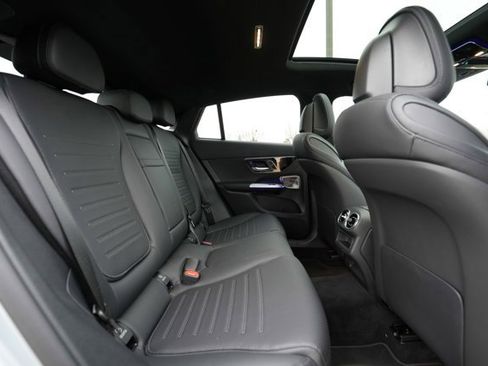 Certified 2025 Mercedes-Benz GLC 300 4MATIC image 41