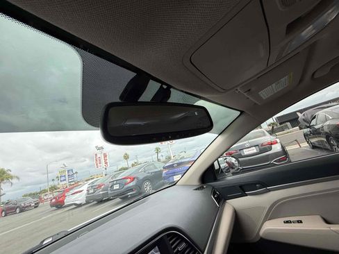 Used 2018 Hyundai Elantra Value Edition image 91