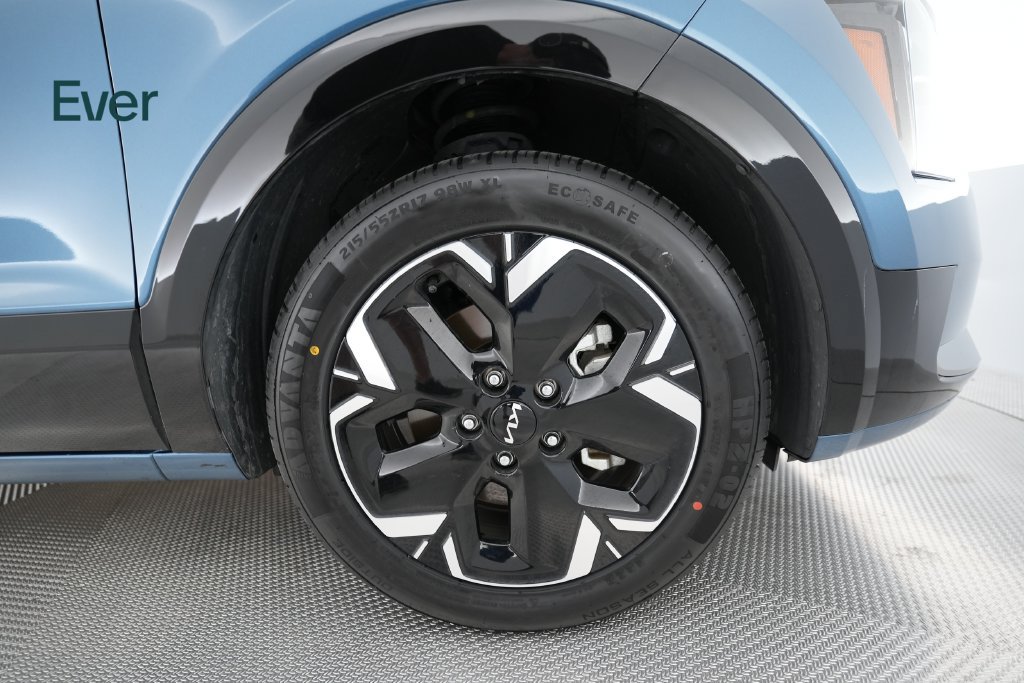 Used 2024 Kia Niro Wind FWD image 20
