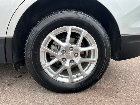 Used 2022 Chevrolet Equinox LS AWD/4WD image 41
