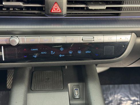 Used 2023 Hyundai Ioniq 6 SEL image 28