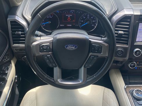Used 2021 Ford Expedition Platinum RWD image 5