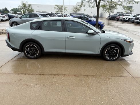 Used 2025 Kia K4 EX FWD image 8