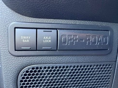 Used 2017 Jeep Wrangler Unlimited Rubicon w/ Cold Weather Group image 23