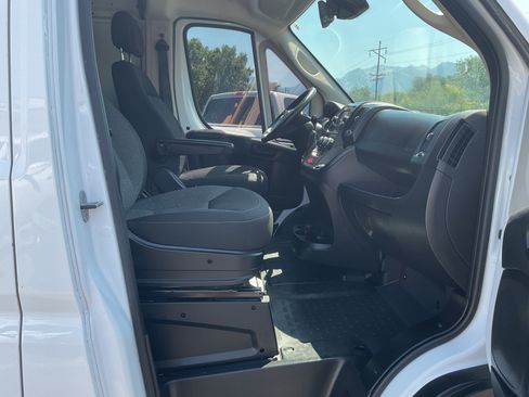 Used 2021 RAM ProMaster 2500 FWD image 11
