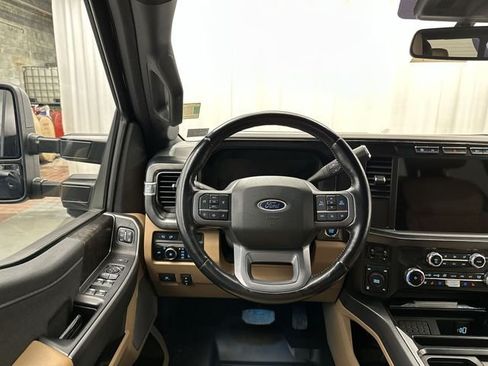 Used 2023 Ford F250 Lariat w/ FX4 Off-Road Package AWD/4WD image 13