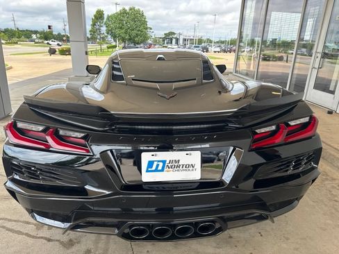 Used 2025 Chevrolet Corvette Z06 w/ Stealth Interior Trim Package RWD image 12