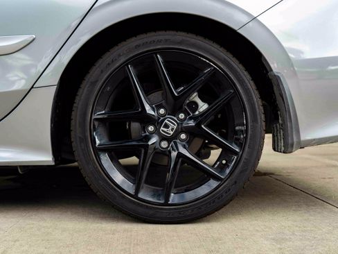 Used 2023 Honda Civic Sport image 15