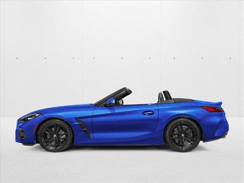 New 2026 BMW Z4 sDrive30i w/ Shadowloine Package image 3