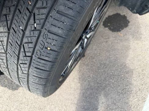Used 2019 Honda Pilot Touring image 22