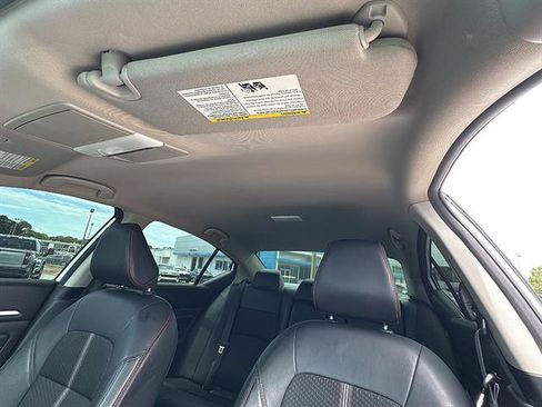 Used 2024 Nissan Altima 2.5 SR FWD image 31