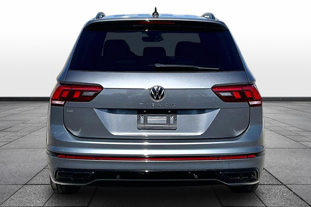Used 2024 Volkswagen Tiguan SE R-Line FWD image 4
