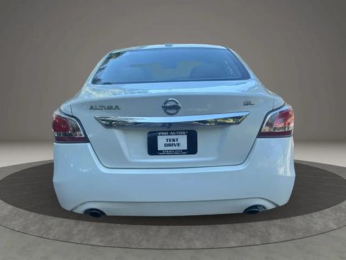 Used 2015 Nissan Altima 2.5 SL w/ Technology Package FWD image 8