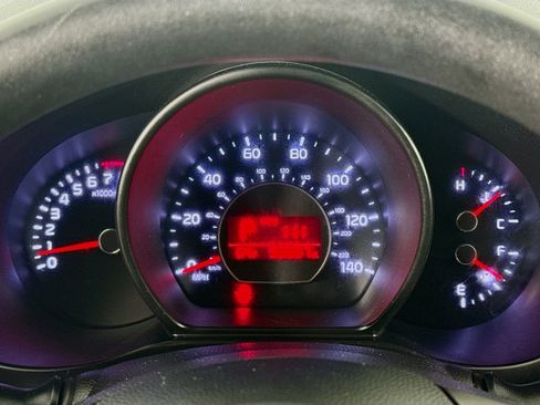 Used 2018 Kia Soul w/ Option Group 020 image 16