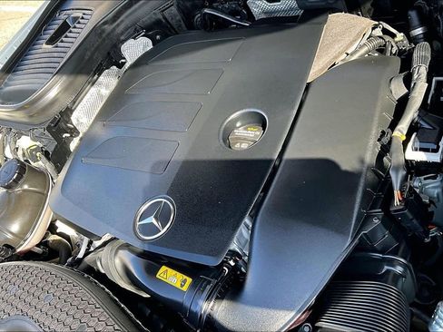 Used 2022 Mercedes-Benz GLC 300 image 33