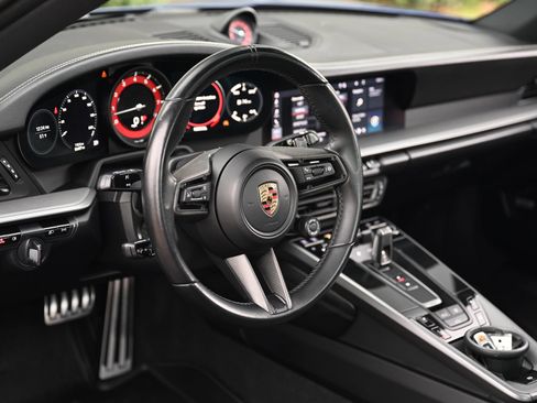 Used 2021 Porsche 911 Carrera S image 22