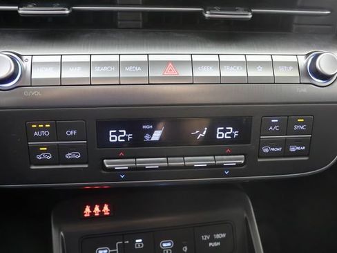 Certified 2024 Hyundai Kona SEL w/ Convenience Package AWD/4WD image 15