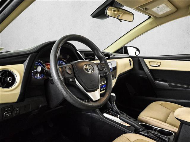 Used 2018 Toyota Corolla LE FWD image 10