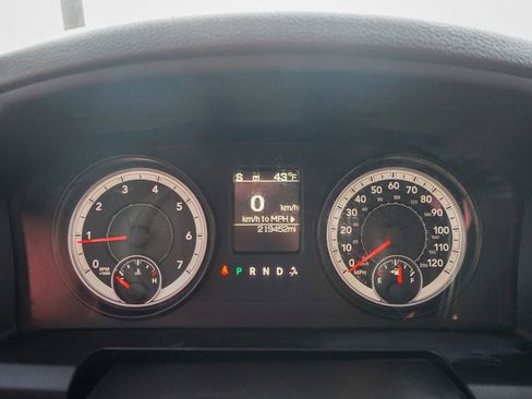 Used 2015 RAM 2500 Tradesman w/ Chrome Appearance Group image 22