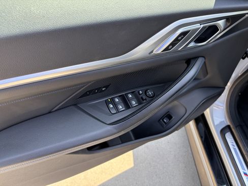 Used 2022 BMW i4 eDrive40 w/ M Sport Package image 14