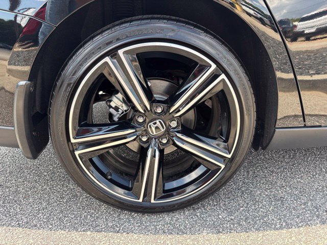 Used 2025 Honda Accord Sport image 9