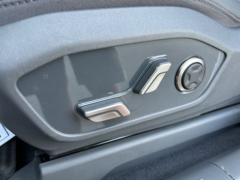 Certified 2026 Kia EV9 Wind AWD/4WD image 20