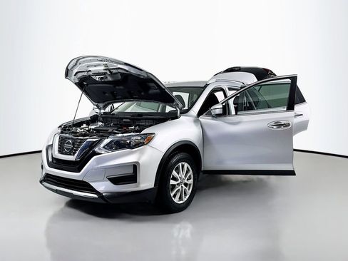Used 2019 Nissan Rogue SV image 20