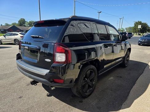 Used 2016 Jeep Compass High Altitude AWD/4WD image 7