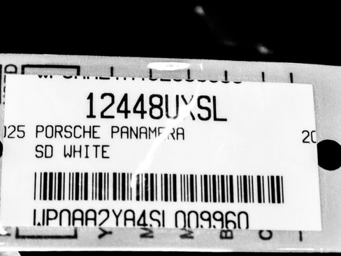 Used 2025 Porsche Panamera image 29