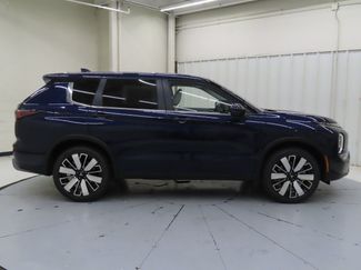 New 2025 Mitsubishi Outlander SE video 2