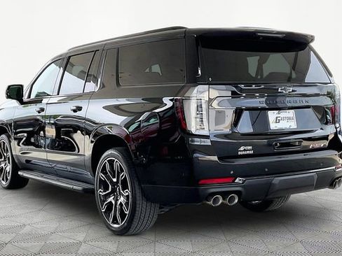New 2026 Chevrolet Suburban RST w/ RST Capability Package AWD/4WD image 4