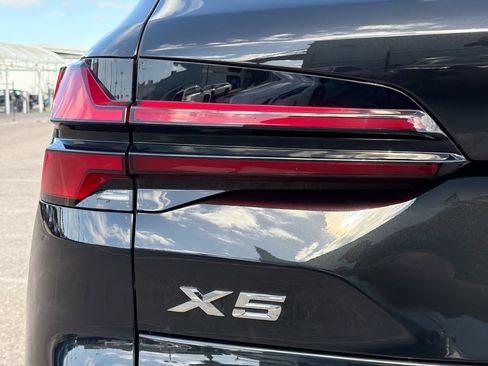 New 2026 BMW X5 xDrive50e w/ M Sport Package image 10