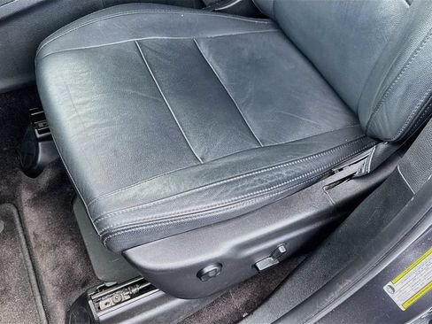 Used 2018 Jeep Grand Cherokee Laredo RWD image 21