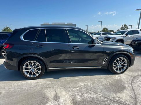Used 2023 BMW X5 xDrive45e w/ Executive Package AWD/4WD image 4