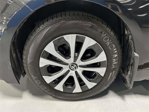 Used 2022 Toyota Corolla LE image 11