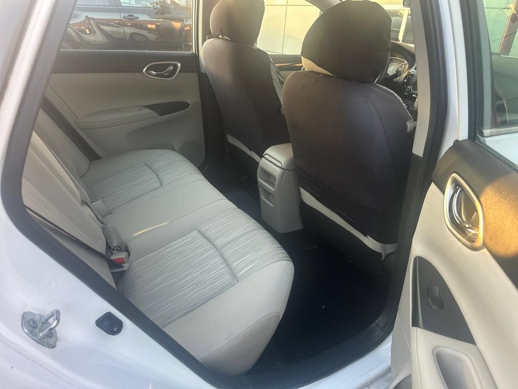 Used 2017 Nissan Sentra SV FWD image 13