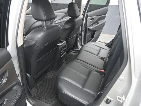 Used 2024 Nissan Murano SL image 16