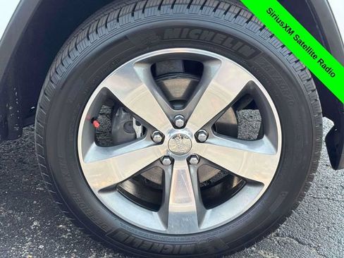Used 2016 Jeep Grand Cherokee Limited AWD/4WD image 36