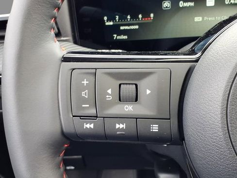 New 2026 Nissan Kicks SR AWD/4WD image 23