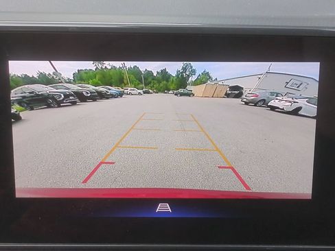 Used 2024 Chevrolet Trax LT FWD image 10