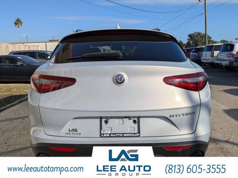 Used 2022 Alfa Romeo Stelvio Sprint image 5