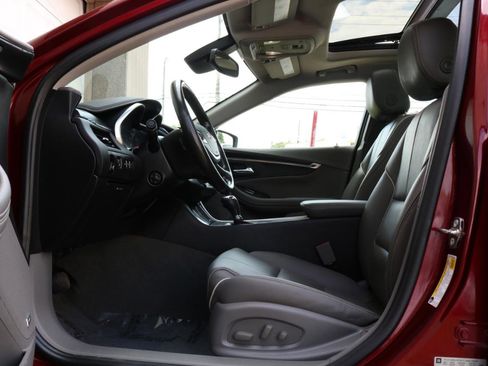 Used 2017 Chevrolet Impala Premier w/ Enhanced Convenience Package FWD image 23