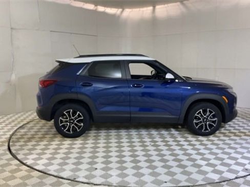 Used 2023 Chevrolet TrailBlazer ACTIV image 9