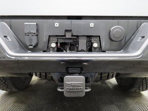 Used 2023 Chevrolet Silverado 1500 ZR2 w/ Technology Package image 45