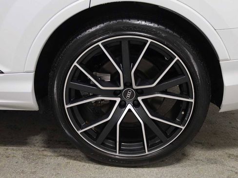 Used 2021 Audi Q7 3.0T Prestige image 37