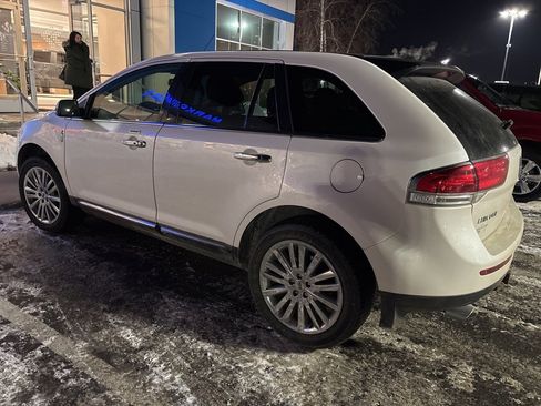 Used 2014 Lincoln MKX AWD w/ Equipment Group 102A image 4