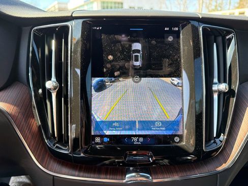 Used 2023 Volvo XC60 B5 Plus w/ Protection Package Premier image 25