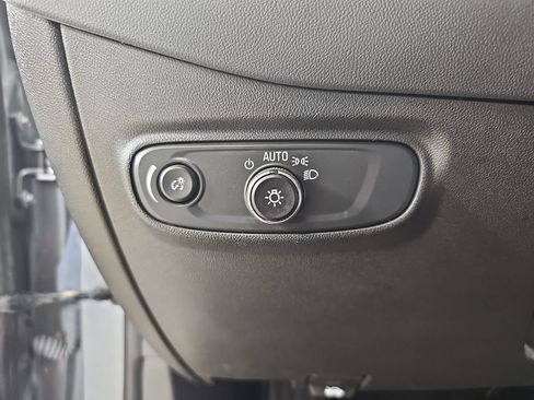 Certified 2024 Chevrolet Equinox LT w/ LPO, Floor Liner Package FWD image 31