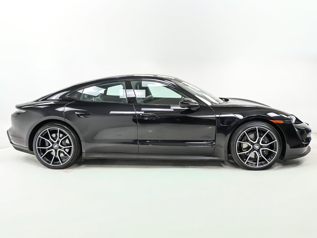Used 2024 Porsche Taycan RWD image 9